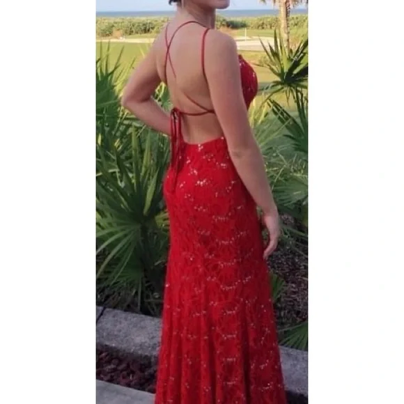 Formal Dress 🔥 - Picture 1 of 8